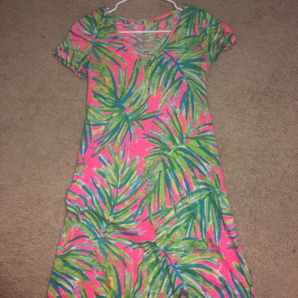 Lilly Pulitzer tropical pink printed t shirt dress